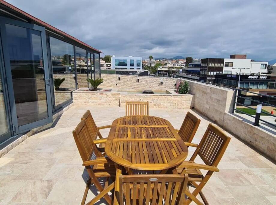 Sea And Mountain Views From Your Rooftop ! 생로랑뒤바르 외부 사진